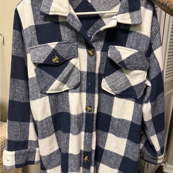 Plaid Button-Up Jacket - Picture 4 of 4